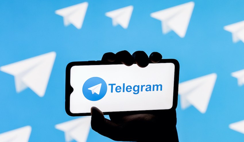 Use group messaging software to manage Telegram contacts and efficiently handle new contacts.